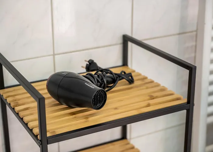 아파트 Cosy & Central, 500m From Main Station, Perfect For Work & *