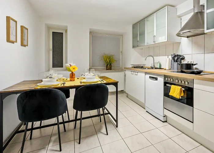 아파트 Cosy & Central, 500m From Main Station, Perfect For Work & 비스바덴